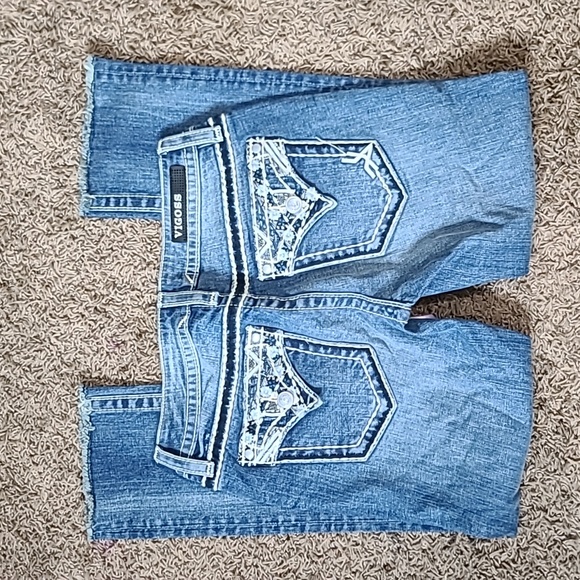 Vigoss Dallas Capri Jeans - Picture 3 of 9